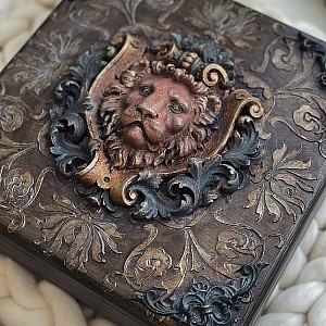 Трафарет - Легенда фрагмент - Фотография интерьере 2